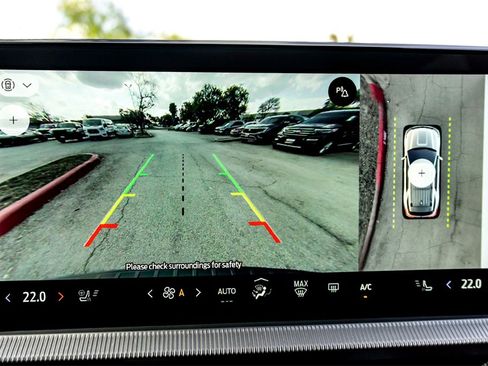 Used 2025 Ford Explorer ST-Line w/ ST-Line Street Pack image 24