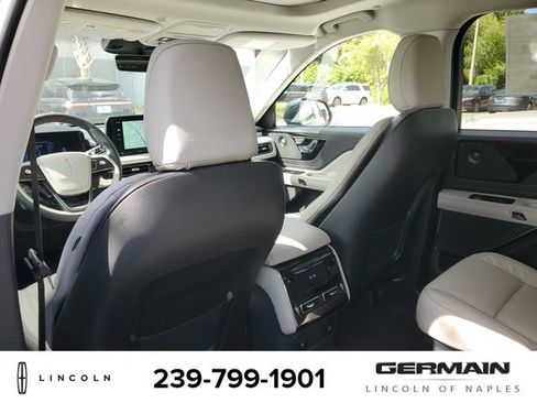 New 2025 Lincoln Aviator Reserve w/ Illumination Package image 21