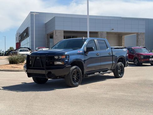 Used 2021 Chevrolet Silverado 1500 Custom Trail Boss AWD/4WD image 7