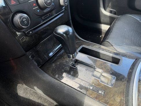 Used 2013 Chrysler 300 C AWD/4WD image 31