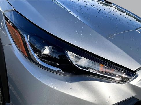 Used 2025 Toyota Corolla Cross AWD Hybrid w/ Moonroof Package image 29
