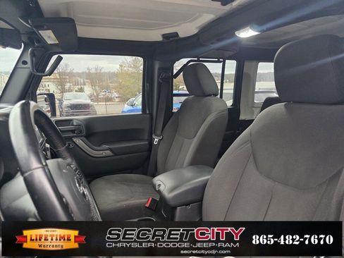 Used 2017 Jeep Wrangler Unlimited Sport w/ Quick Order Package 24S image 9