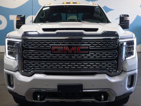 Used 2021 GMC Sierra 3500 Denali w/ Denali Ultimate Package AWD/4WD image 8