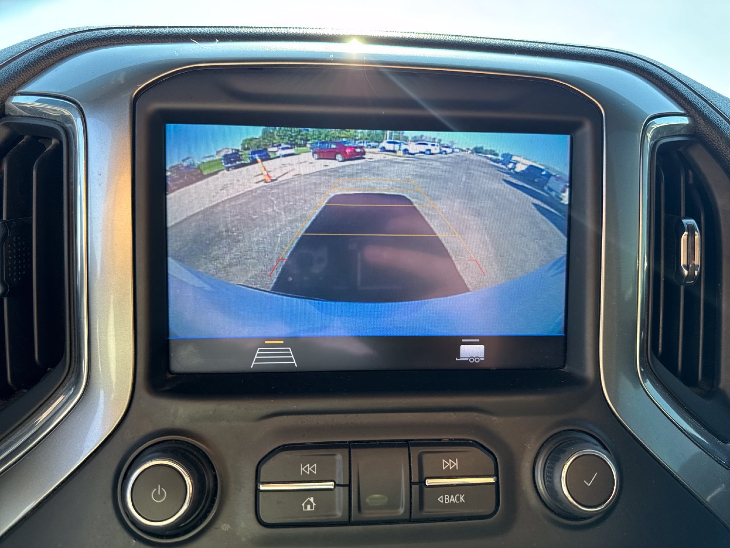 Used 2021 Chevrolet Silverado 1500 RST w/ Redline Edition AWD/4WD image 19