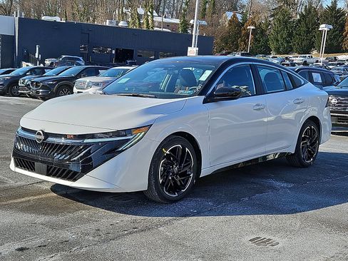 New 2026 Nissan Sentra SR image 3