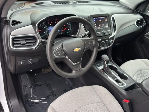 Used 2023 Chevrolet Equinox LS w/ LS Convenience Package image 10