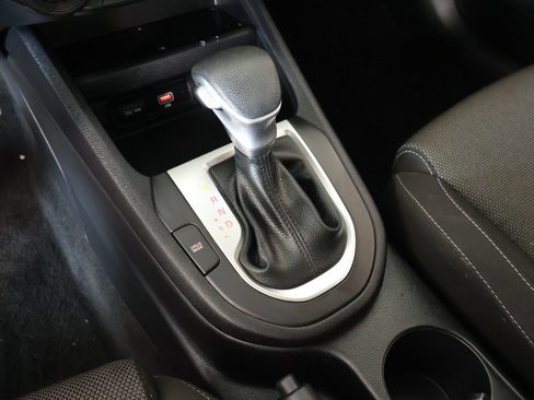 Used 2024 Kia Forte LXS w/ LXS Technology Package FWD image 7