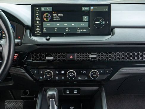 Certified 2025 Honda Accord Touring image 27