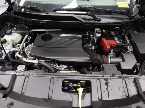 Certified 2025 Nissan Rogue SV image 13