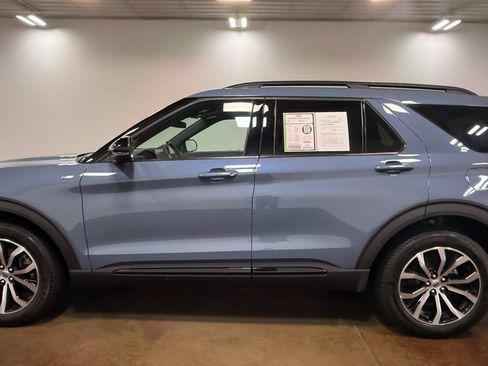 Used 2025 Ford Explorer ST-Line AWD/4WD image 37