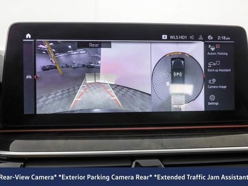Used 2021 BMW 530i xDrive AWD/4WD image 9