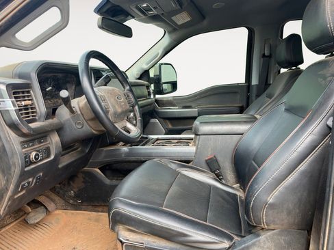 Used 2024 Ford F250 Lariat w/ Lariat Ultimate Package image 9