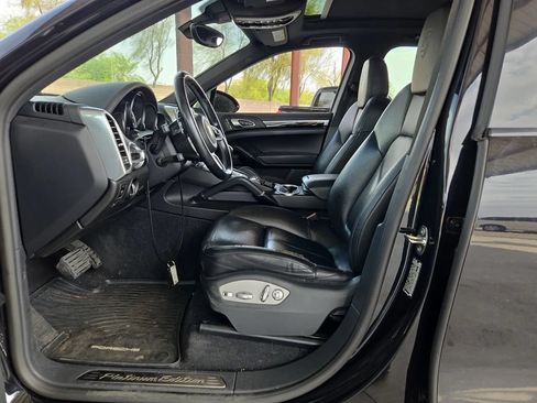Used 2018 Porsche Cayenne Platinum Edition AWD/4WD image 9