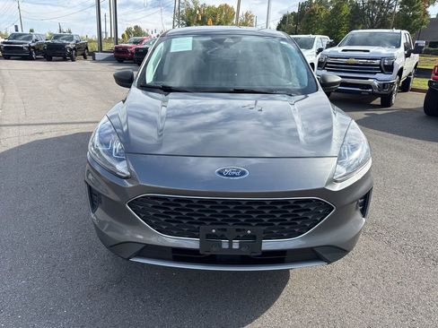 Used 2022 Ford Escape SE image 8