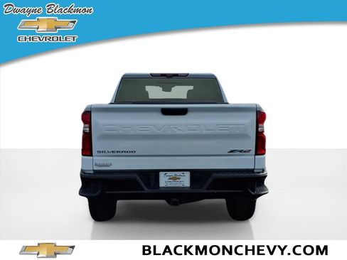 Used 2023 Chevrolet Silverado 1500 ZR2 w/ Technology Package image 4