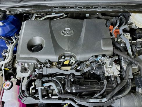 Used 2025 Toyota Camry SE FWD image 32