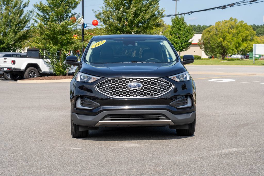 Used 2024 Ford Edge SEL AWD/4WD image 2