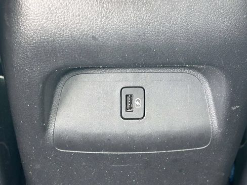 Used 2025 Nissan Sentra SV FWD image 12