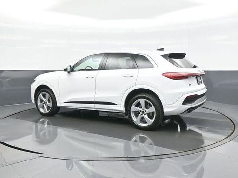 Certified 2025 Audi Q5 Premium Plus w/ Premium Plus image 5