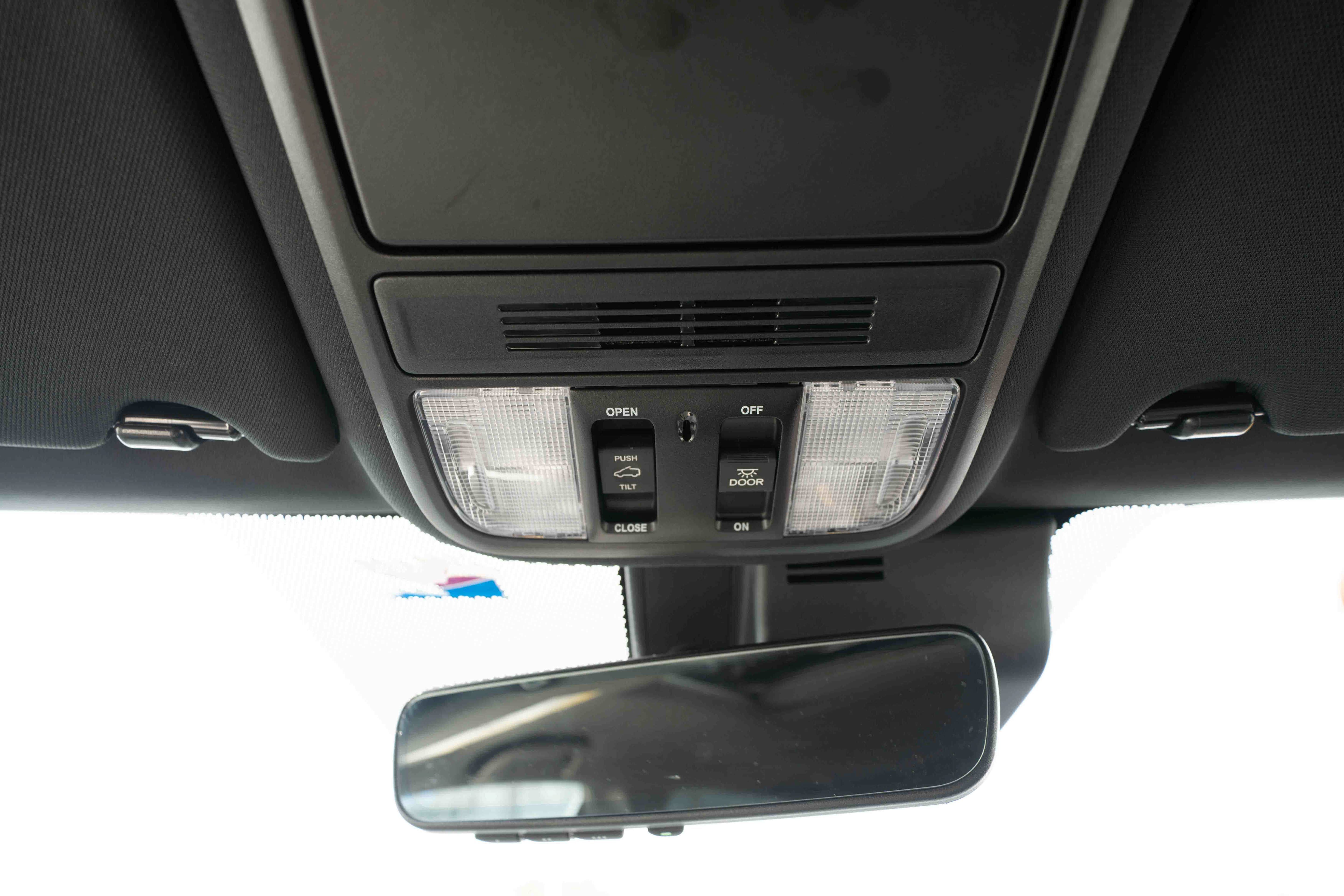 Used 2025 Honda Passport EX-L image 18