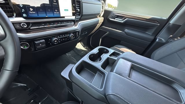 Used 2025 Chevrolet Silverado 1500 RST AWD/4WD image 14
