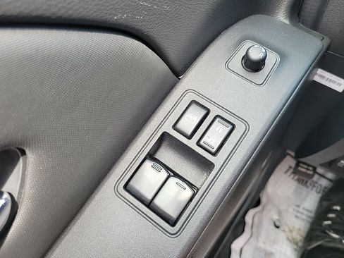 Used 2023 Nissan Frontier SV w/ Technology Package RWD image 40