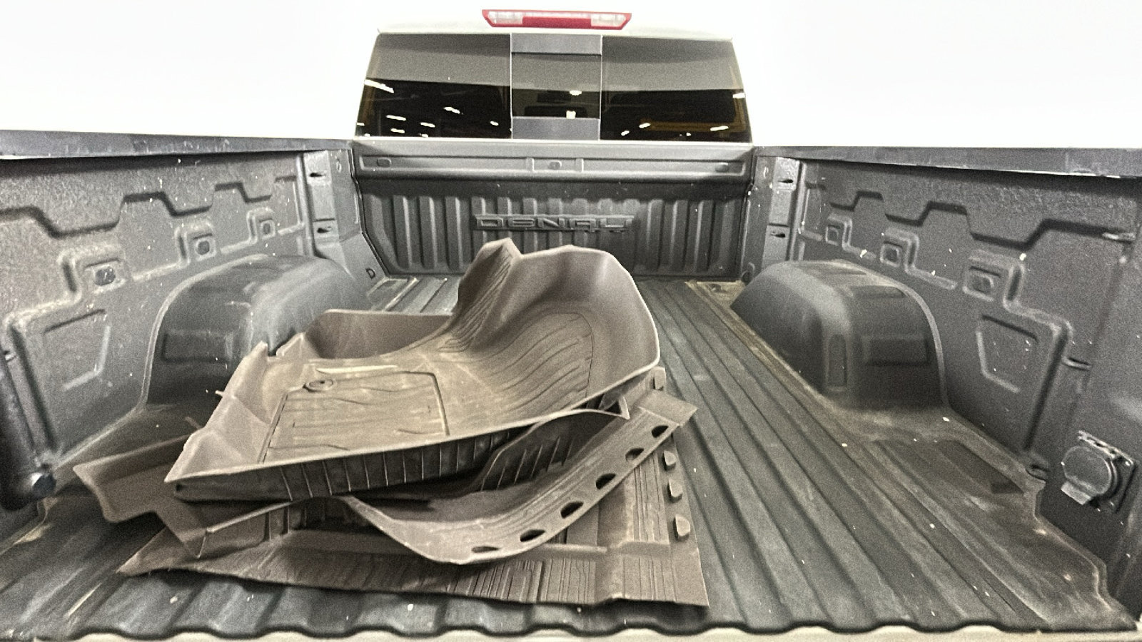 Used 2021 GMC Sierra 1500 Denali w/ Driver Alert Package II AWD/4WD image 34