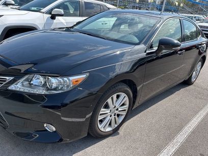 Used 2013 Lexus ES 350 w/ Luxury Pkg