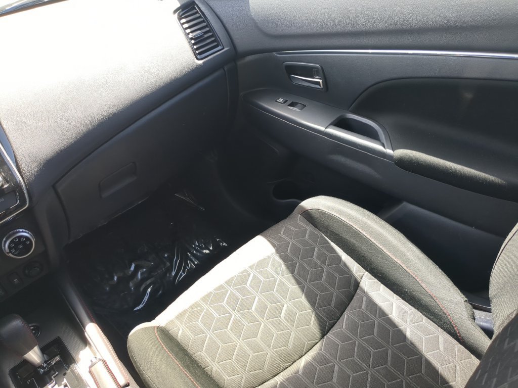 Used 2022 Mitsubishi Outlander Sport ES AWD/4WD image 14