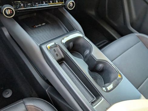 Used 2025 Chevrolet Equinox EV RS image 26