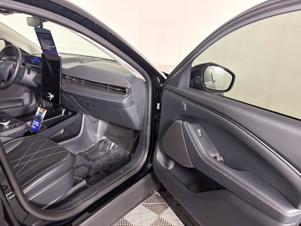Used 2024 Ford Mustang Mach-E Select AWD/4WD image 35