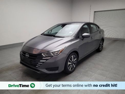 Used 2024 Nissan Versa SV FWD image 1