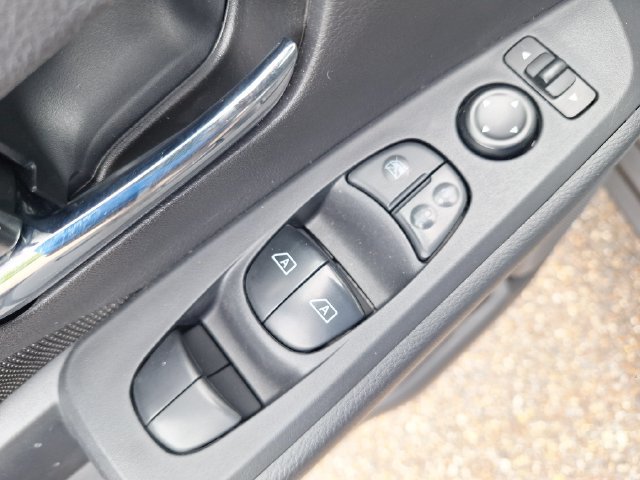 Certified 2024 Nissan Kicks SV FWD image 12