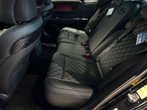 New 2026 Genesis G90 3.5T Prestige image 18