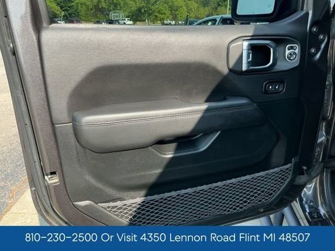 Used 2020 Jeep Wrangler Unlimited Sahara AWD/4WD image 16