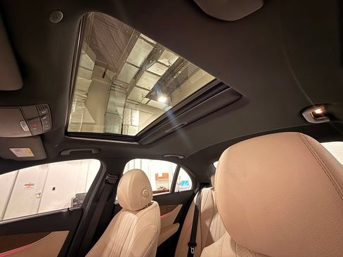 Used 2022 Mercedes-Benz E 350 Sedan w/ AMG Line Exterior image 21