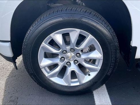 Used 2019 Chevrolet Silverado 1500 Custom w/ Custom Max Trailering Package image 9