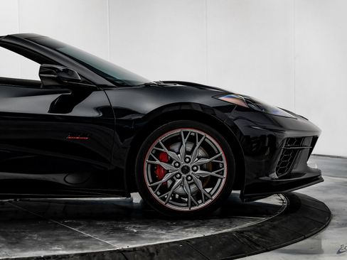 Used 2023 Chevrolet Corvette Stingray Premium Cpe w/ Z51 Performance Package image 23