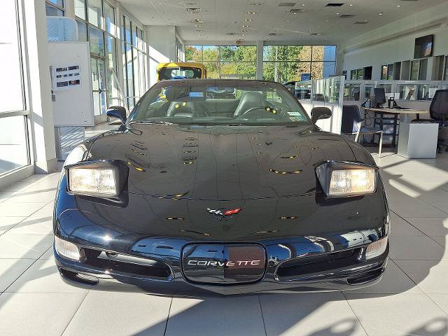Used 2001 Chevrolet Corvette Convertible w/ Preferred Equipment Group2 RWD image 2