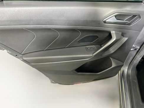 Used 2023 Volkswagen Tiguan SE R-Line FWD image 26