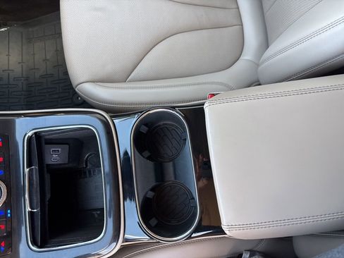 Used 2022 Lincoln Nautilus Reserve w/ Equipment Group 201A image 18