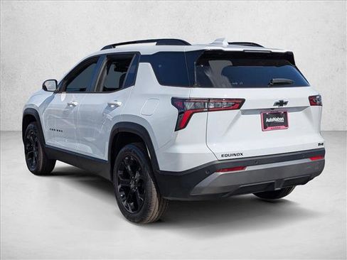 New 2026 Chevrolet Equinox LT w/ Midnight Edition FWD image 8