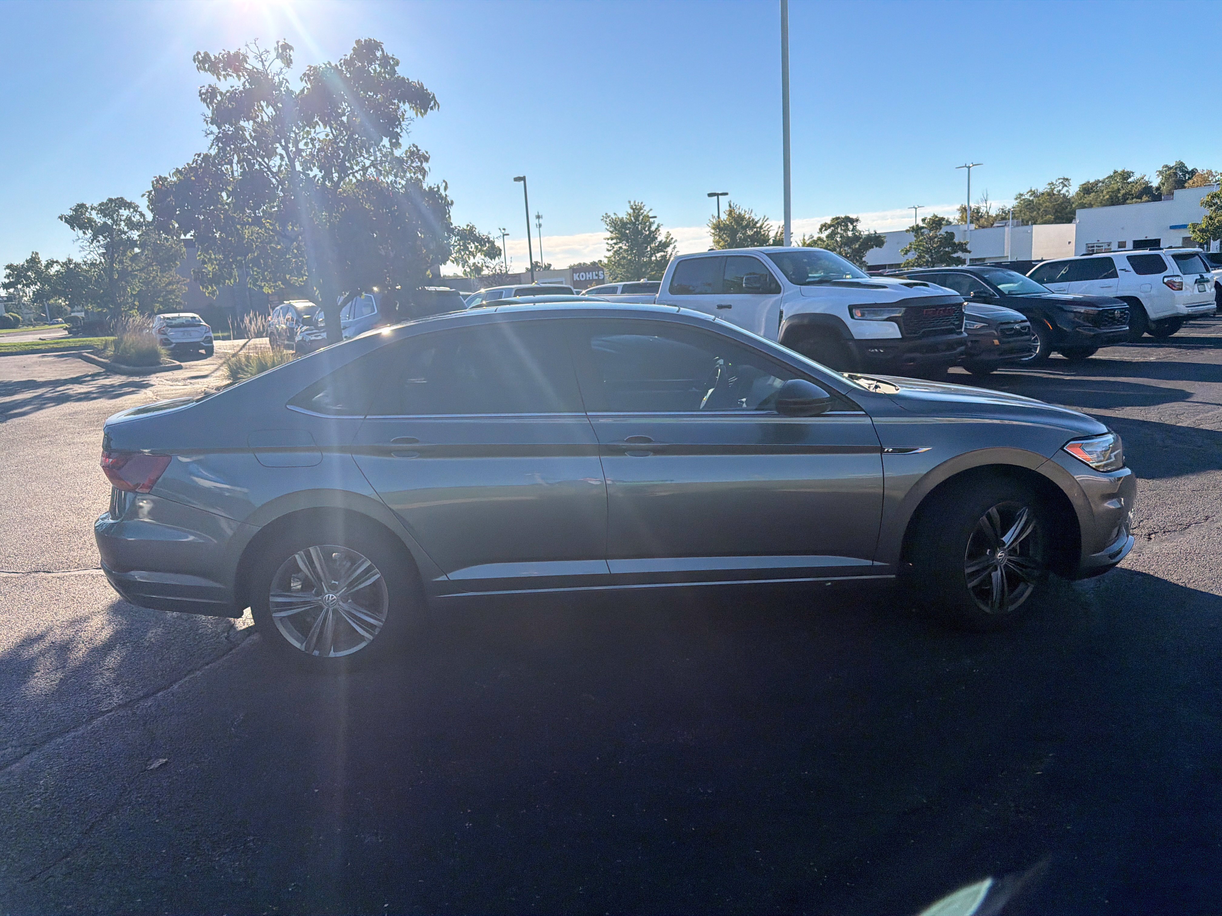 Used 2019 Volkswagen Jetta R-Line FWD image 12