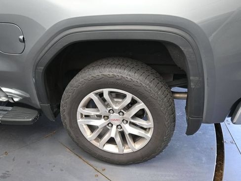 Used 2021 GMC Sierra 1500 SLT w/ SLT Premium Plus Package AWD/4WD image 15