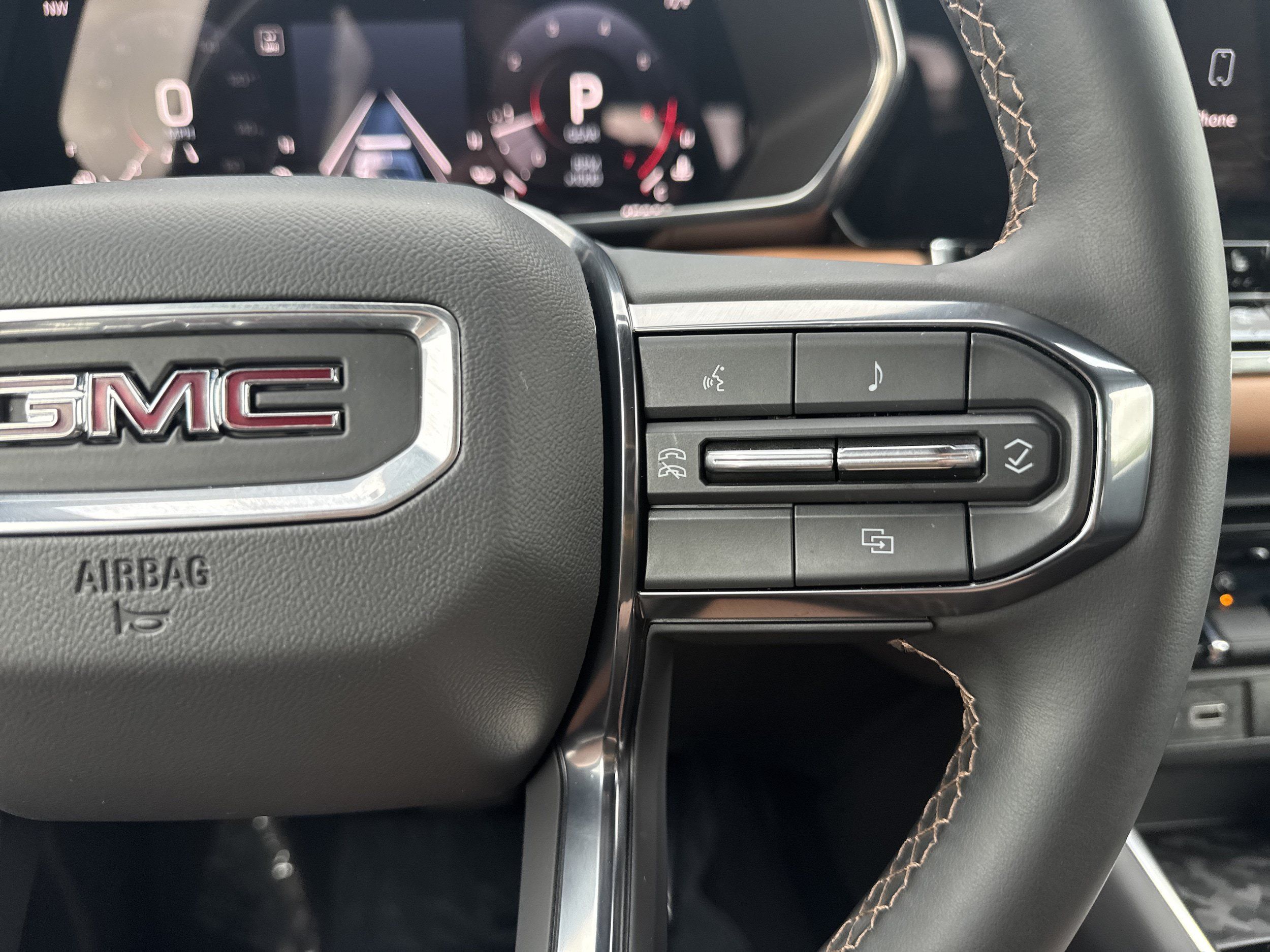 Used 2024 GMC Canyon AT4 w/ Technology Package AWD/4WD image 26
