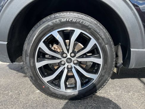 Certified 2023 Ford Explorer ST-Line AWD/4WD image 23