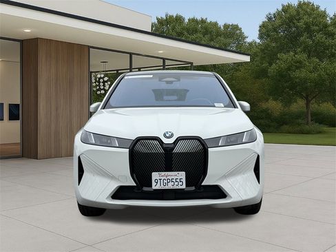 Used 2026 BMW iX xDrive45 w/ Premium Package image 3