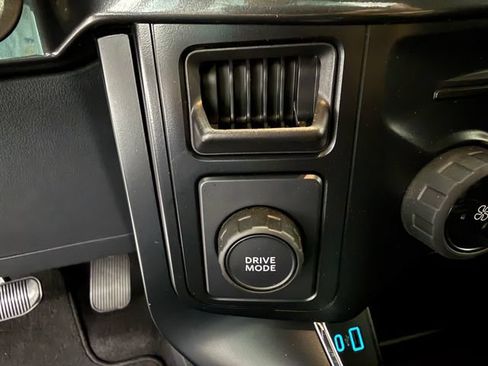 Used 2024 Ford F150 STX RWD image 15