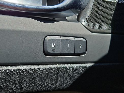 Used 2025 Volvo XC40 B5 Ultra w/ Climate Package image 26