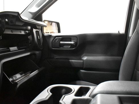 Used 2020 Chevrolet Silverado 1500 Custom Trail Boss w/ Custom Convenience Package AWD/4WD image 16